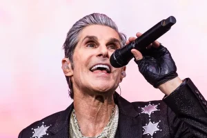 Perry Farrell Net Worth